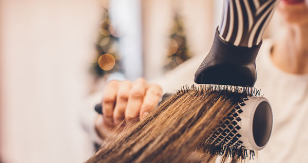 Desde $19 por Lavado, Blower y Plancha con opción a Corte con Estilo hasta  largo mediano de cabello en Vikini Laser y Peluquería | OfertaDelDia