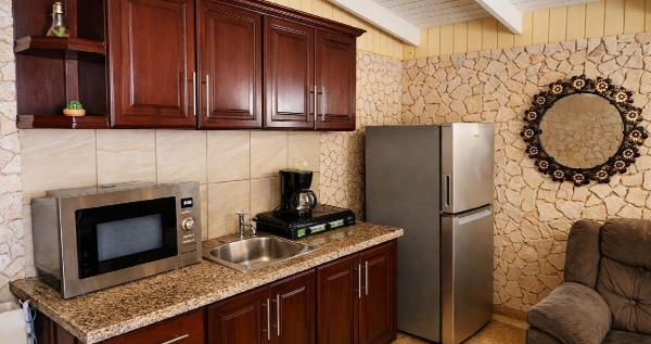 Core.Domain.Models.Image